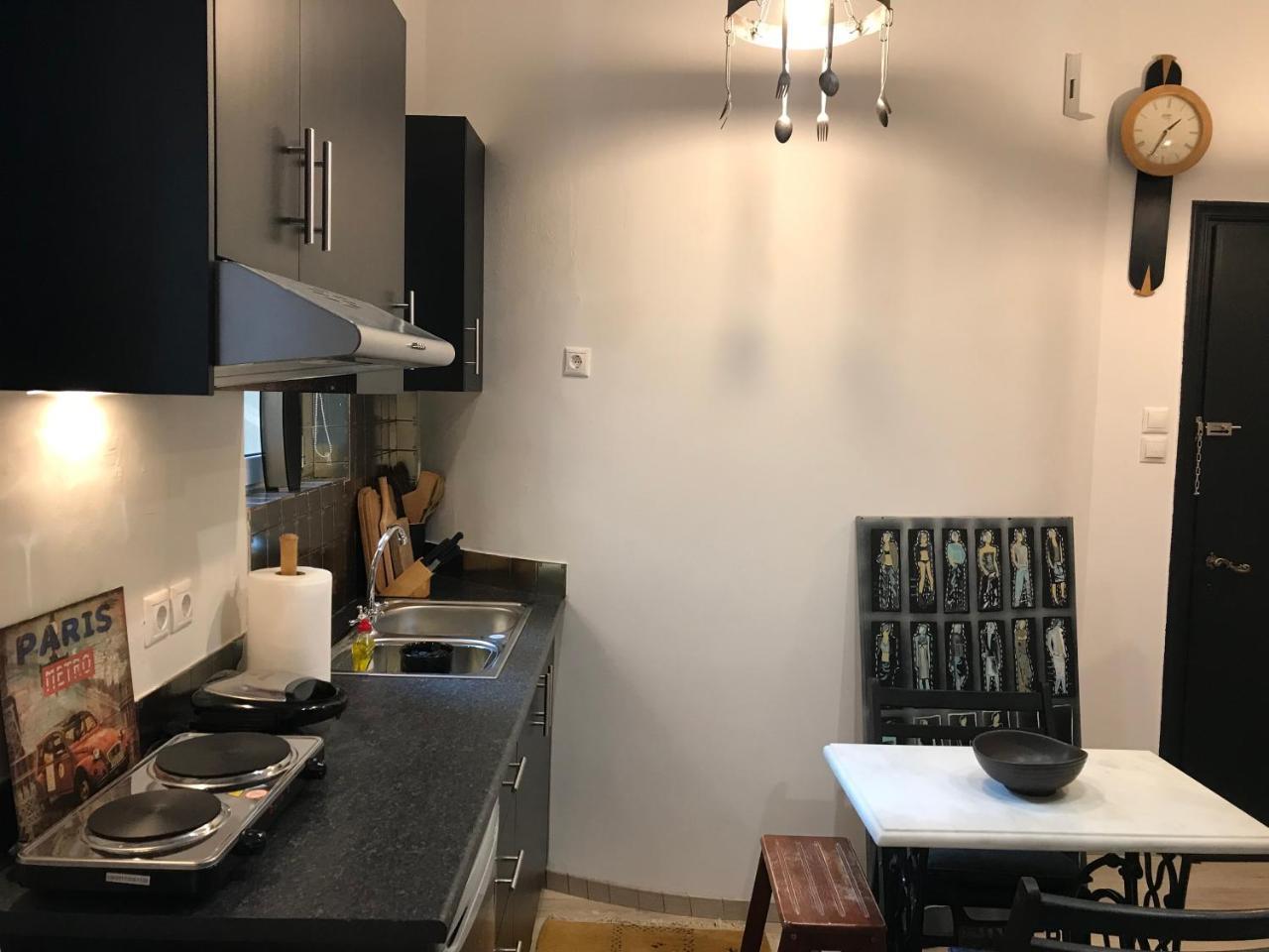شقة أثينا  في Artistic Designer Flat المظهر الخارجي الصورة
