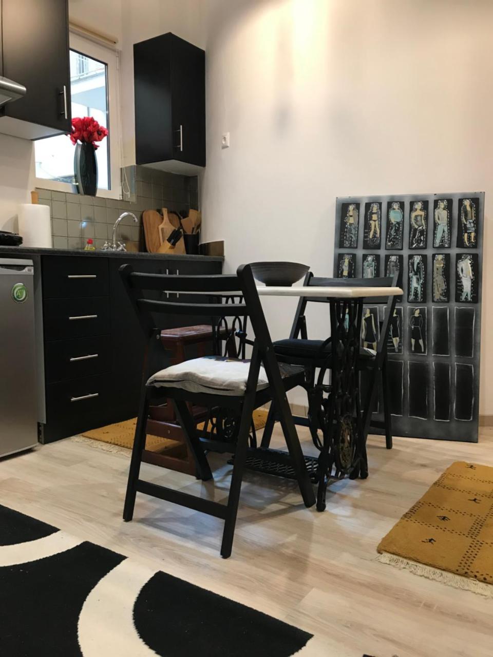 شقة أثينا  في Artistic Designer Flat المظهر الخارجي الصورة