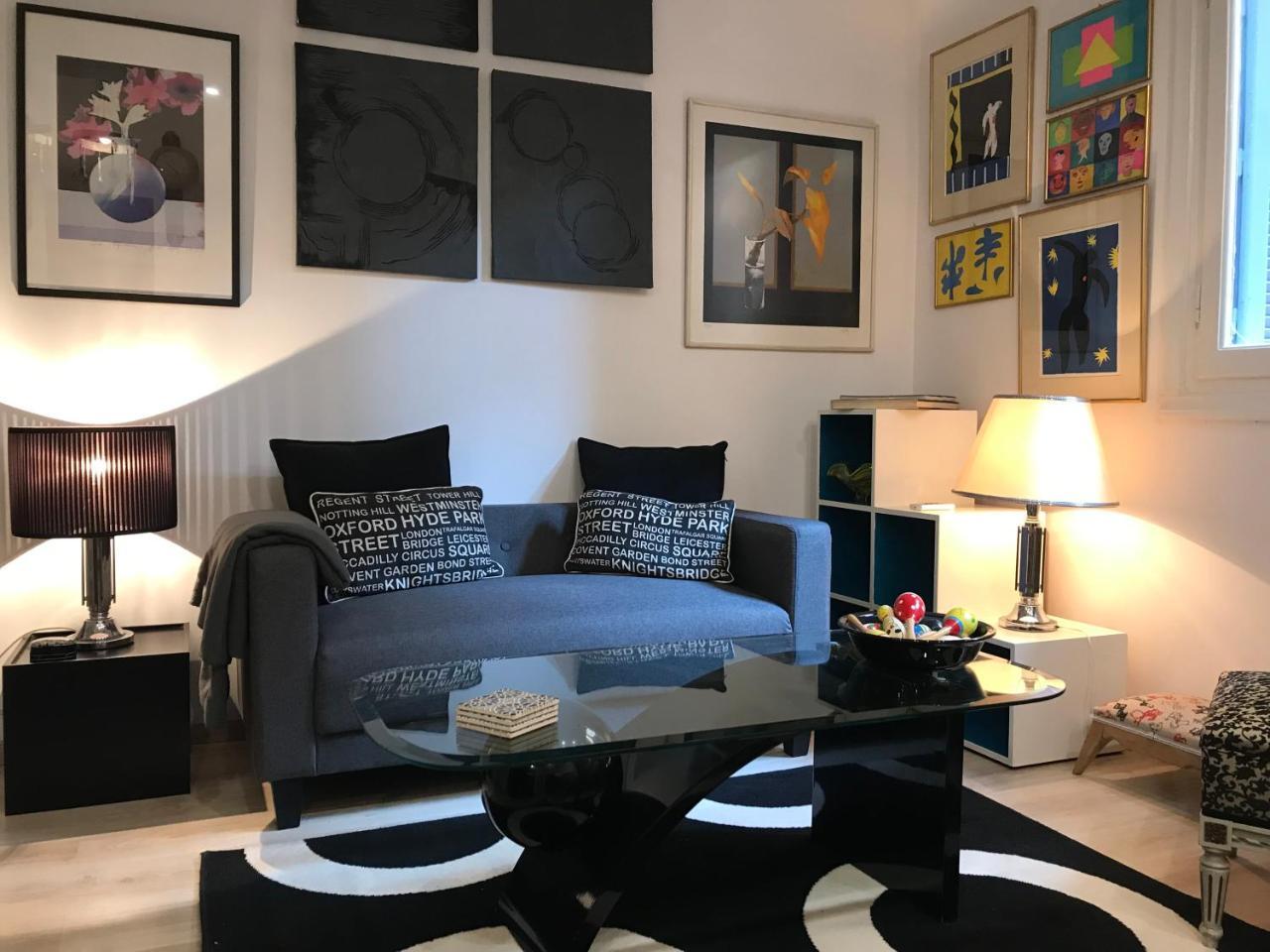 شقة أثينا  في Artistic Designer Flat المظهر الخارجي الصورة